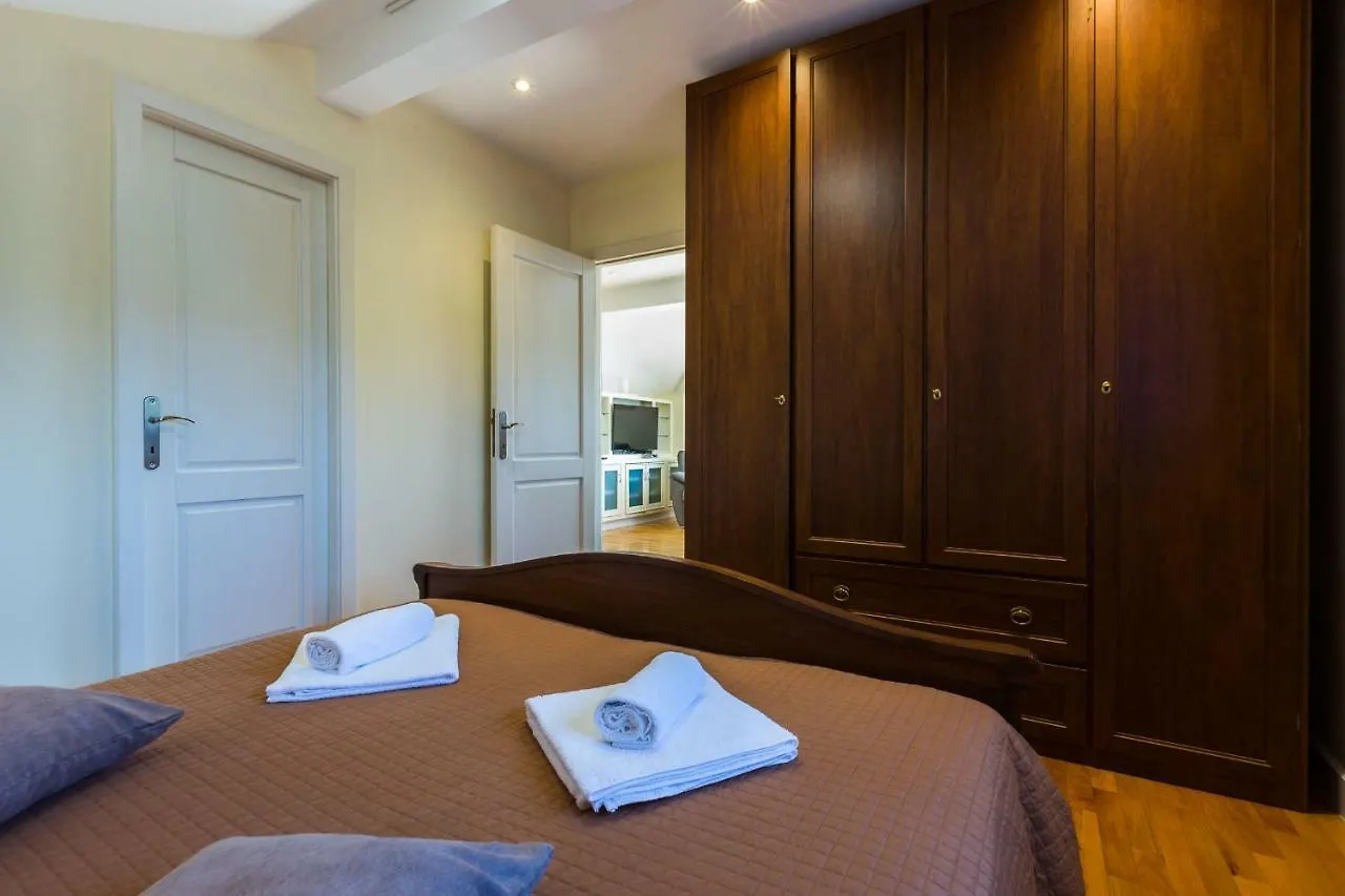 Pineta Rooms & More 扎达尔