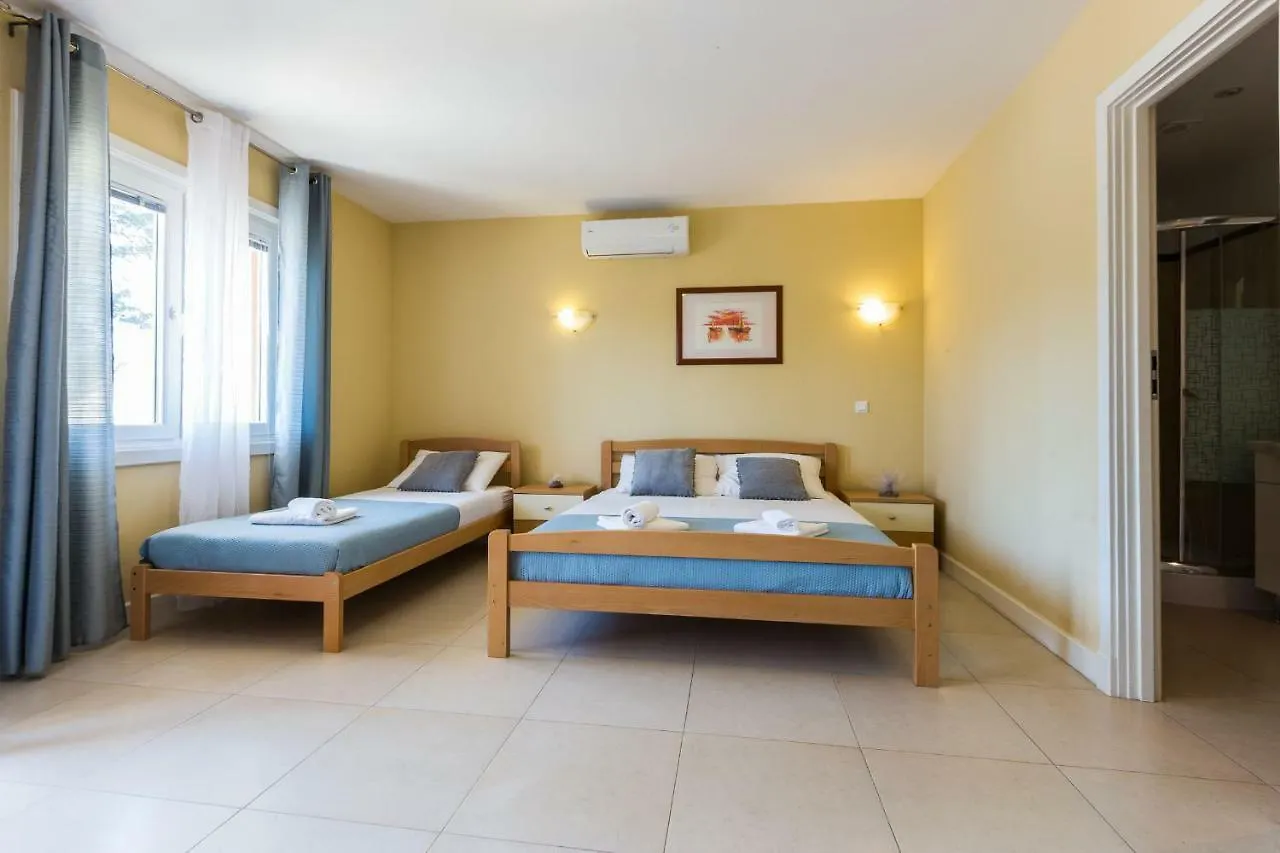 Pineta Rooms & More Zadar